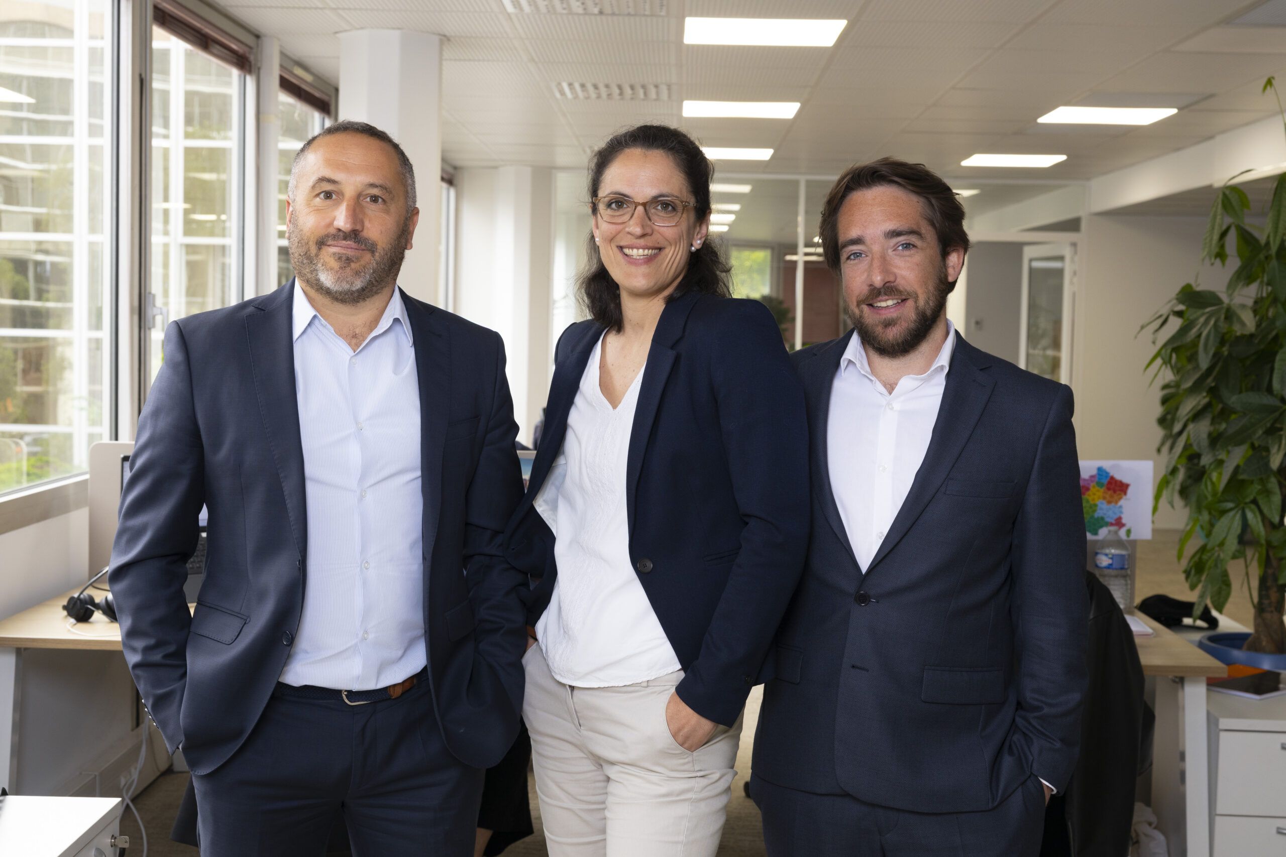 Équipe fondatrice de WISE RH dans les bureaux du cabinet de recrutement à Toulouse, spécialisée en conseil RH et accompagnement sur-mesure